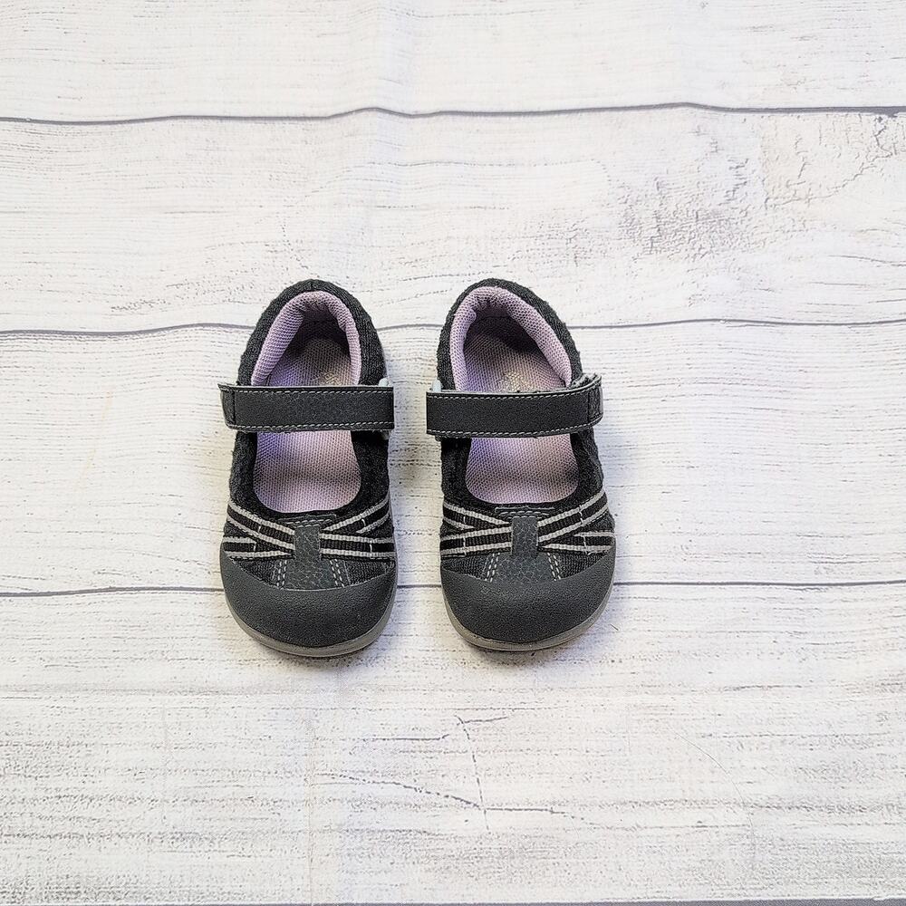 6C See Kai Run Millennium Ii Mary Jane Sneakers